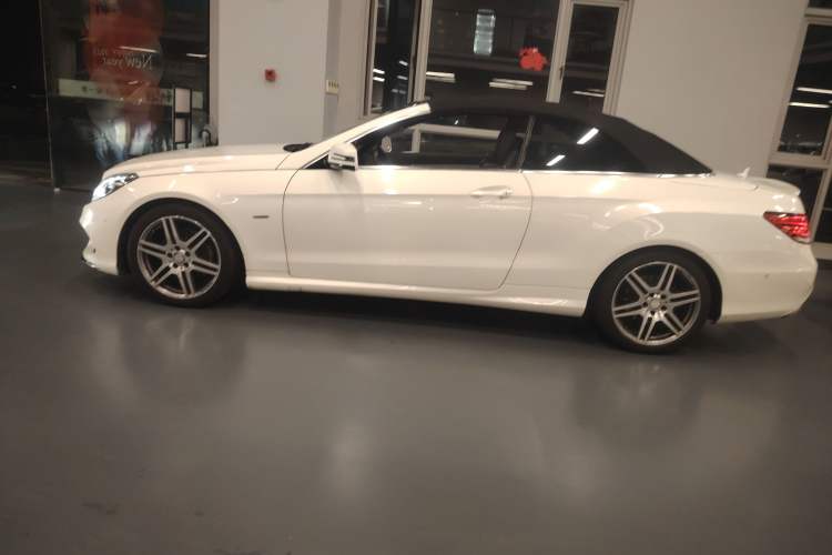 Used Mercedes-Benz E-Class 2016 E 260 Convertible Coupe Dynamic Edition Left Side