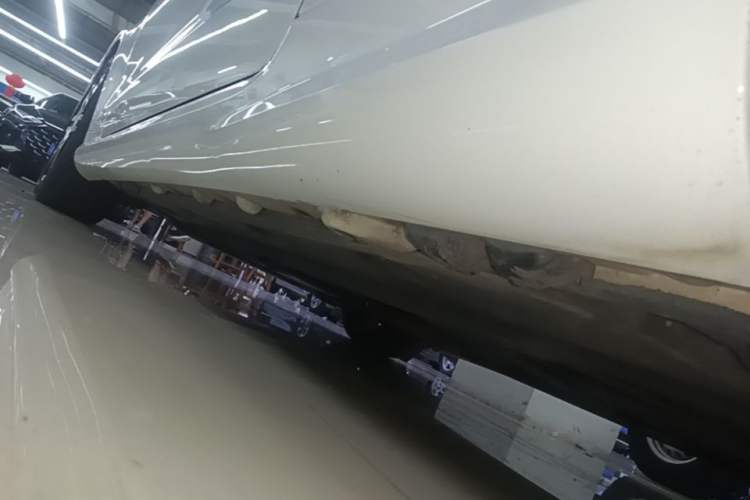 Used Mercedes-Benz E-Class 2016 E 260 Coupe Dynamic Edition Left Side Sill