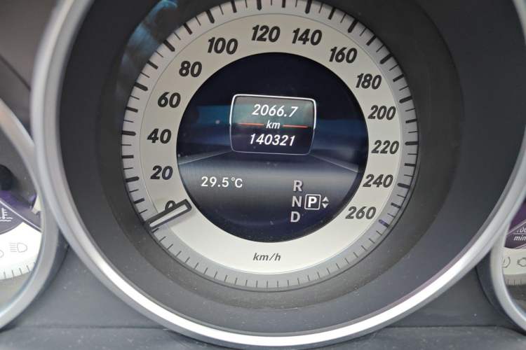 Used Mercedes-Benz E-Class 2016 E 200 Coupe Dynamic Edition Odometer Close Up