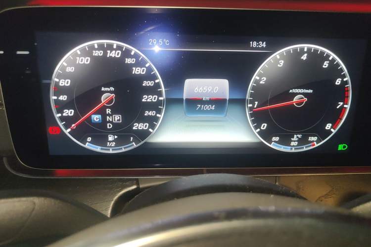 Used Mercedes-Benz E-Class 2016 E 200 L Sport Edition Odometer Close Up