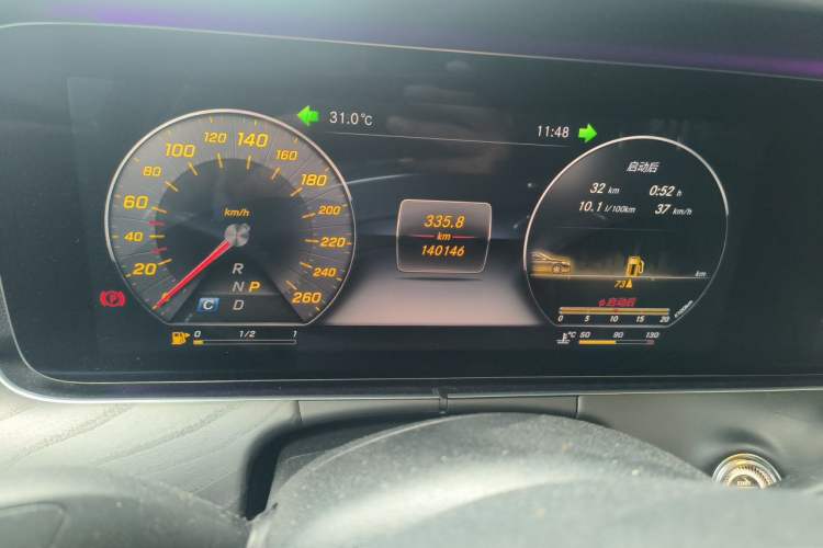 Used Mercedes-Benz E-Class 2016 E 200 L Sport Edition Odometer Close Up