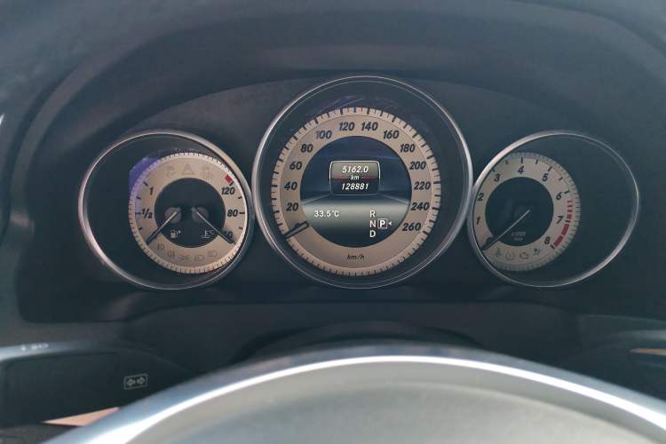 Used Mercedes-Benz E-Class 2016 E 200 Coupe Dynamic Edition Odometer Close Up