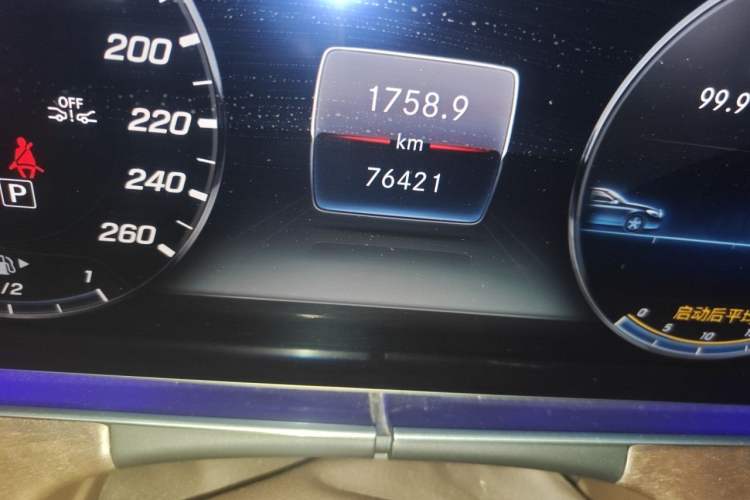 Used Mercedes-Benz E-Class 2016 E 300 L Stylish Model Odometer Close Up
