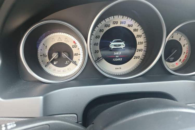 Used Mercedes-Benz E-Class 2016 E 200 Coupe Dynamic Edition Odometer Close Up