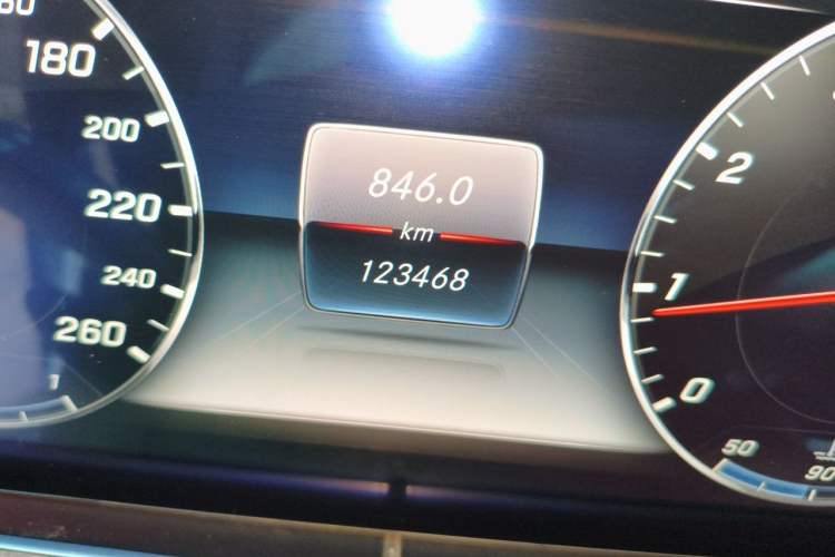 Used Mercedes-Benz E-Class 2016 E 300 L Stylish Model Odometer Close Up