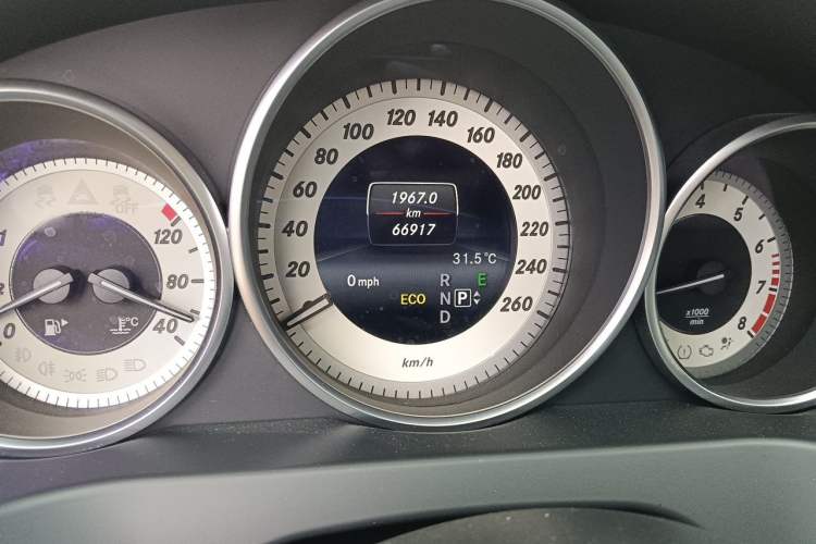 Used Mercedes-Benz E-Class 2016 E 200 Coupe Dynamic Edition Odometer Close Up