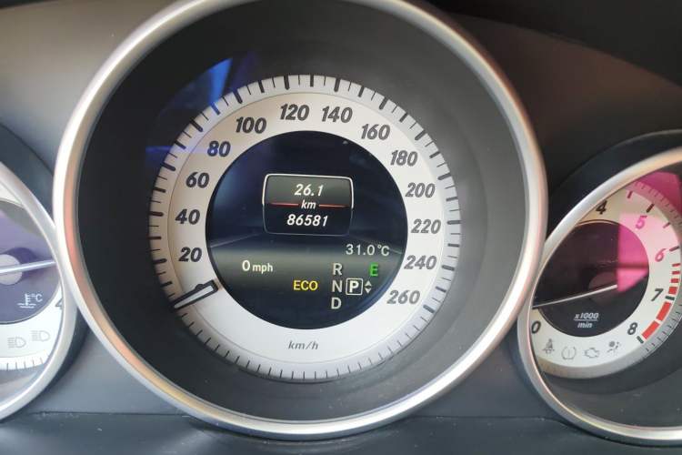 Used Mercedes-Benz E-Class 2016 E 260 Coupe Dynamic Edition Odometer Close Up