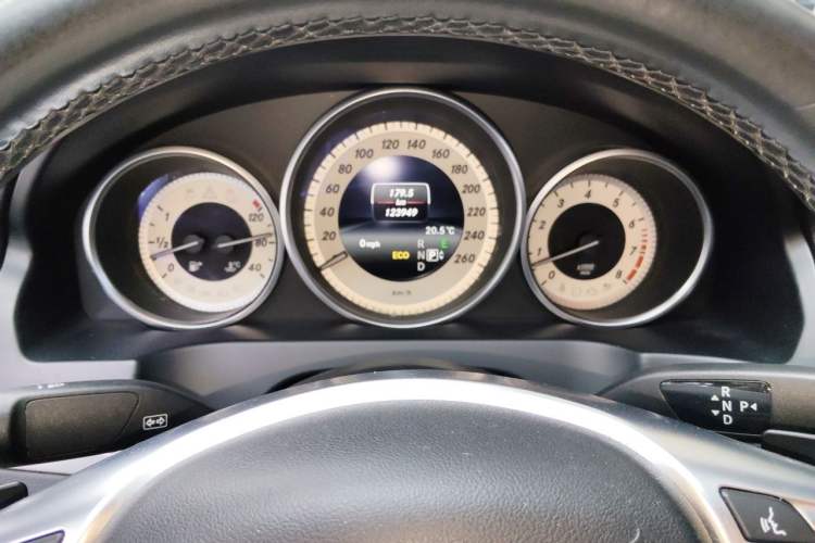Used Mercedes-Benz E-Class 2016 E 200 Coupe Dynamic Edition Odometer Close Up