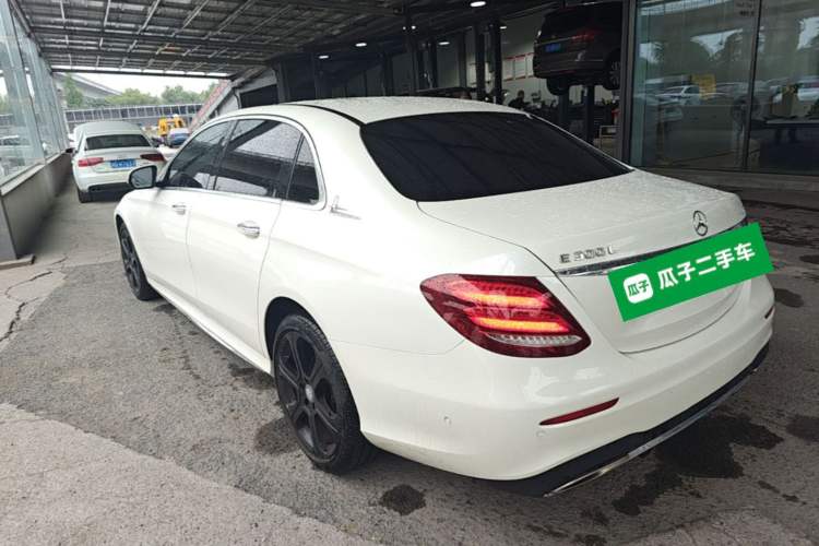 Used Mercedes-Benz E-Class 2016 E 300 L Sporty and Stylish Model Rear Left 45 Deg
