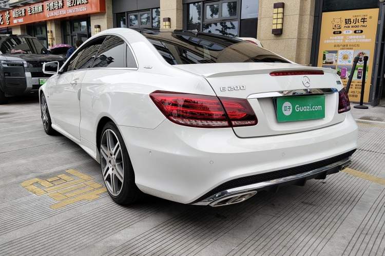 Used Mercedes-Benz E-Class 2016 E 200 Coupe Dynamic Edition Rear Left 45 Deg
