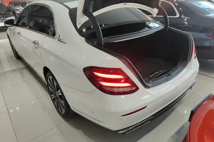 Used Mercedes-Benz E-Class 2016 E 300 L Luxury Model Rear Left 45 Deg