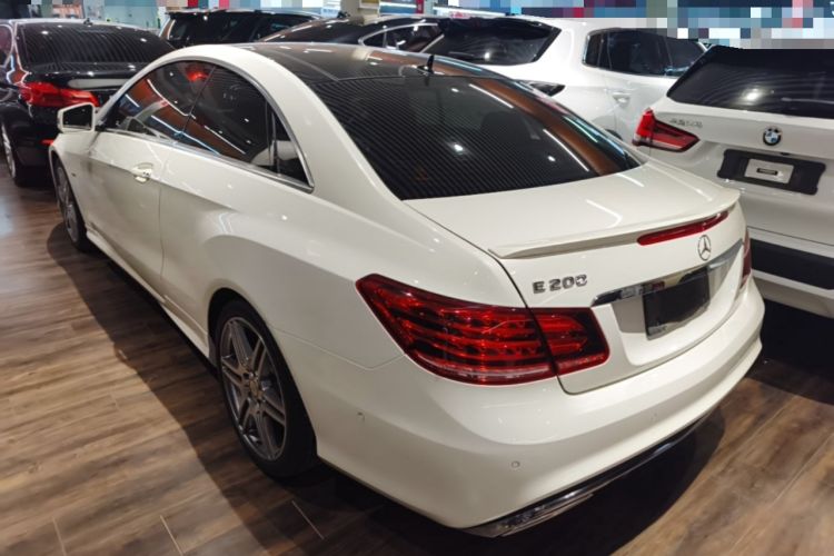 Used Mercedes-Benz E-Class 2016 E 200 Coupe Dynamic Edition Rear Left 45 Deg