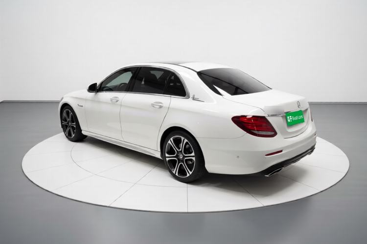 Used Mercedes-Benz E-Class 2016 E 300 L Sporty and Stylish Model Rear Left 45 Deg