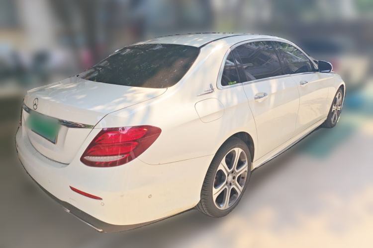 Used Mercedes-Benz E-Class 2016 E 300 L Sporty and Stylish Model Rear Right 45 Deg