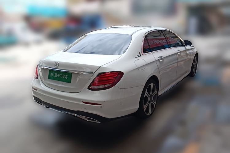 Used Mercedes-Benz E-Class 2016 E 300 L Sporty and Stylish Model Rear Right 45 Deg