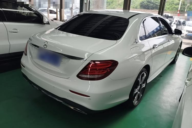 Used Mercedes-Benz E-Class 2016 E 300 L Sporty and Stylish Model Rear Right 45 Deg