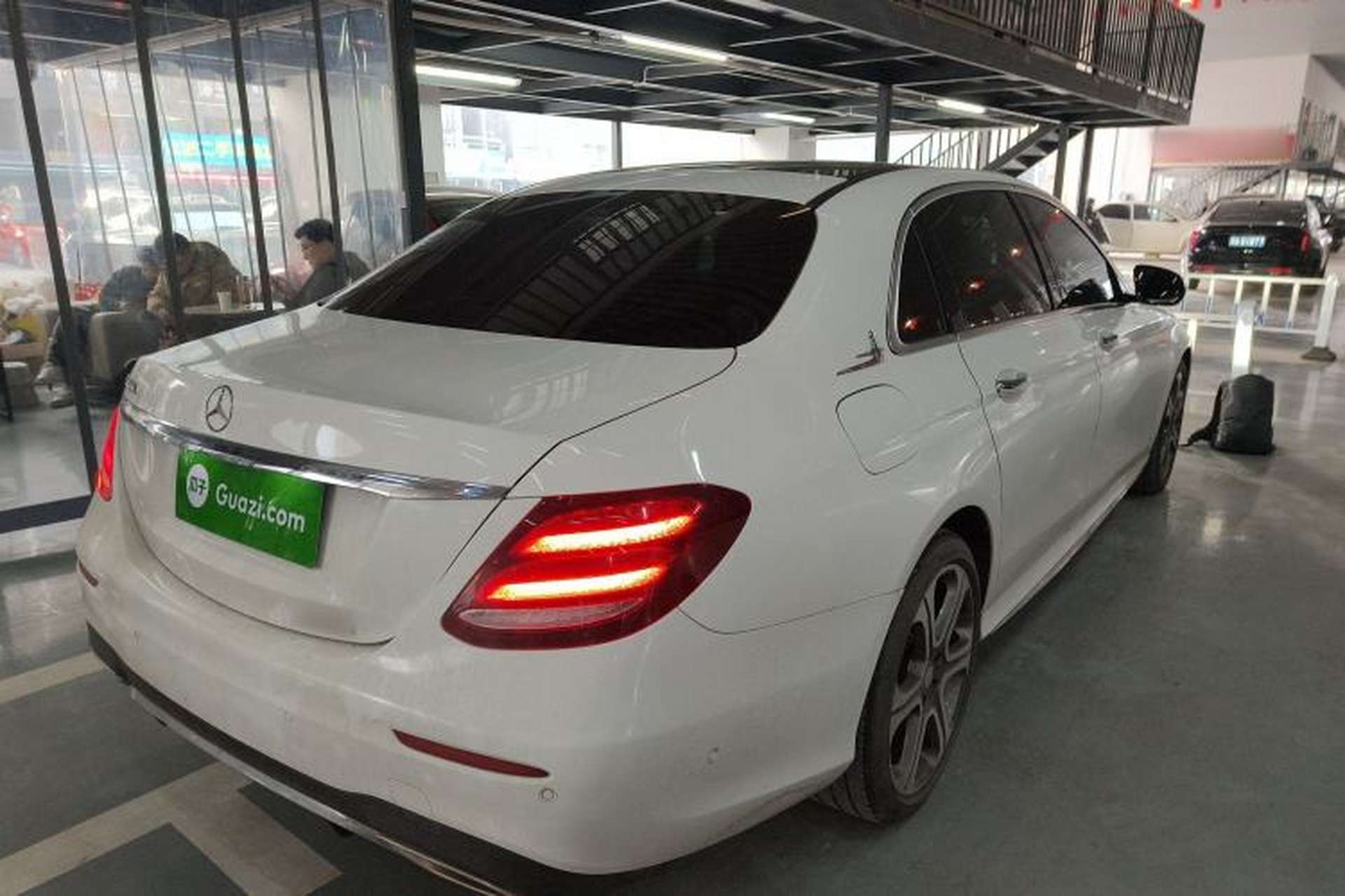 Used Mercedes-Benz E-Class 2016 E 300 L Sporty and Stylish Model Rear Right 45 Deg