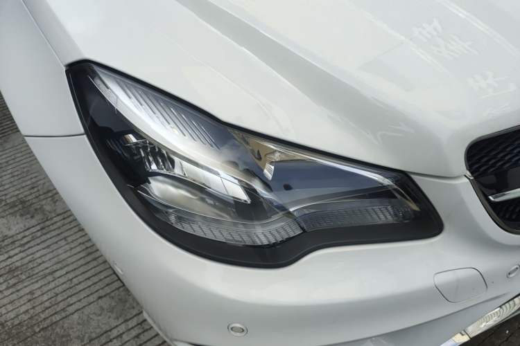 Used Mercedes-Benz E-Class 2016 E 200 Coupe Dynamic Edition Right Front Headlight