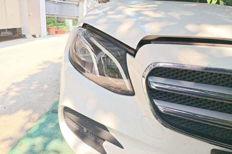 Used Mercedes-Benz E-Class 2016 E 300 L Sporty and Stylish Model Right Front Headlight