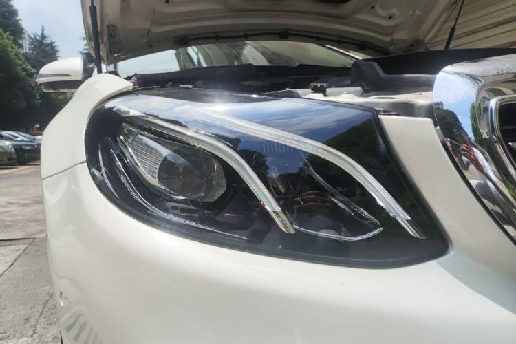Used Mercedes-Benz E-Class 2016 E 300 L Luxury Model Right Front Headlight