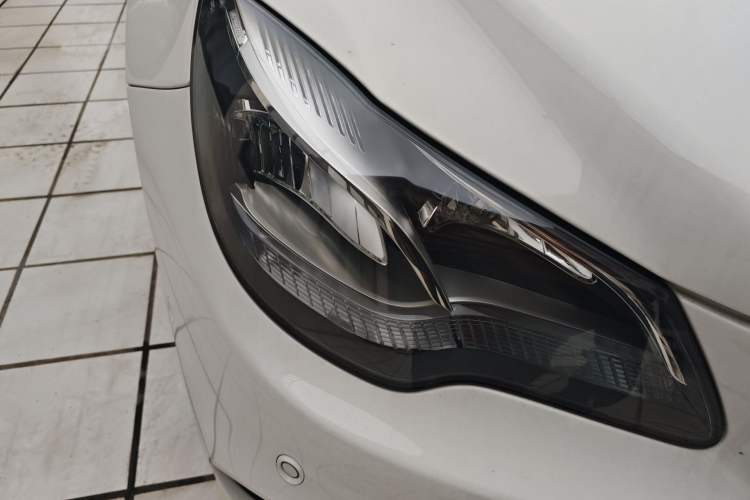 Used Mercedes-Benz E-Class 2016 E 200 Coupe Dynamic Edition Right Front Headlight