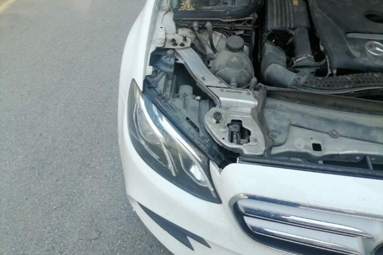 Used Mercedes-Benz E-Class 2016 E 200 L Sport Edition Right Front Headlight