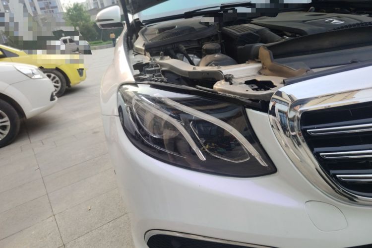 Used Mercedes-Benz E-Class 2016 E 200 L Sport Edition Right Front Headlight