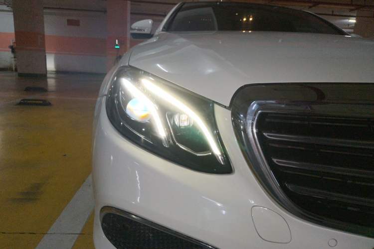 Used Mercedes-Benz E-Class 2016 E 300 L Luxury Model Right Front Headlight