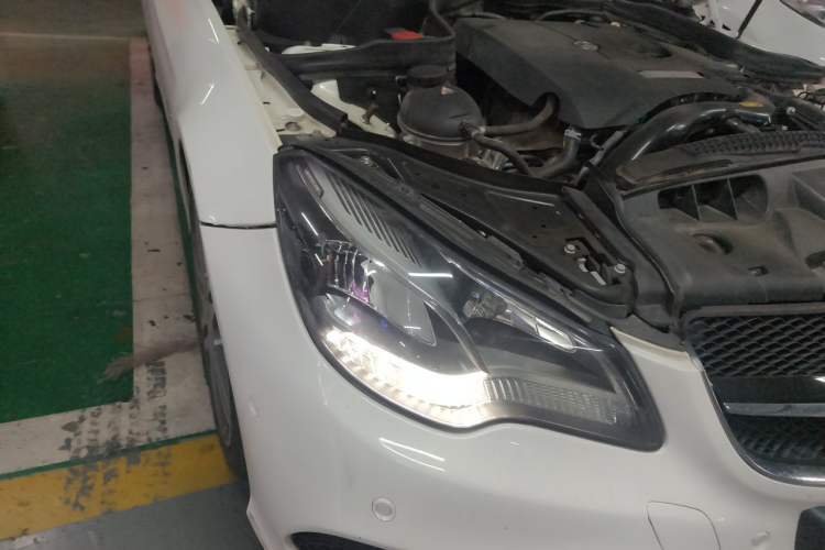 Used Mercedes-Benz E-Class 2016 E 200 Coupe Dynamic Edition Right Front Headlight