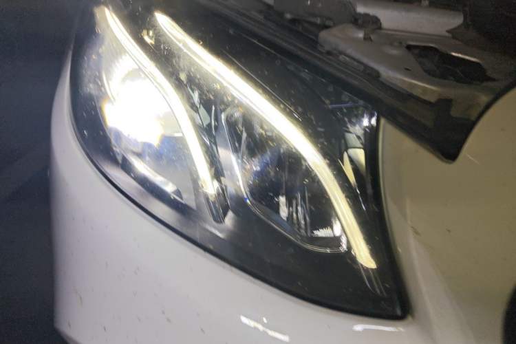 Used Mercedes-Benz E-Class 2016 E 200 L Sport Edition Right Front Headlight