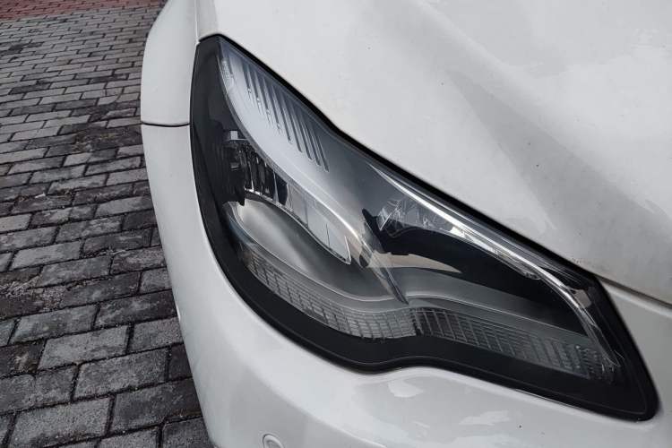 Used Mercedes-Benz E-Class 2016 E 200 Coupe Dynamic Edition Right Front Headlight