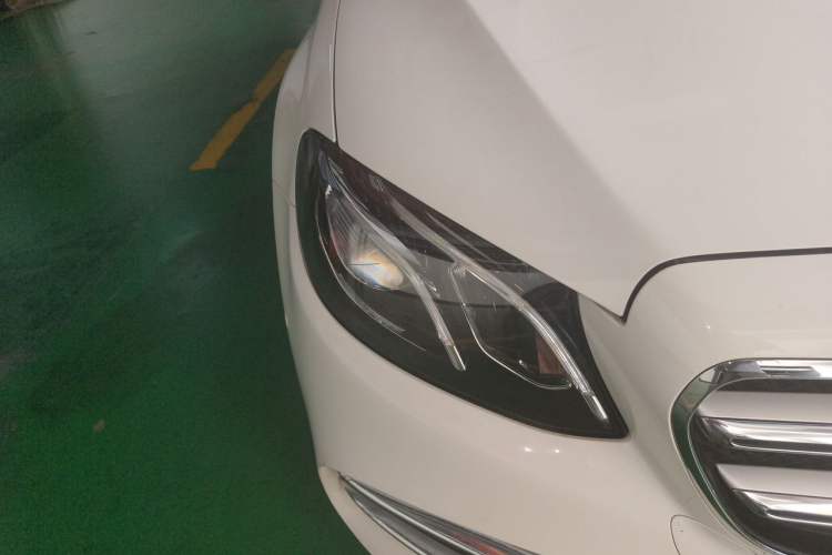 Used Mercedes-Benz E-Class 2016 E 200 L Sport Edition Right Front Headlight