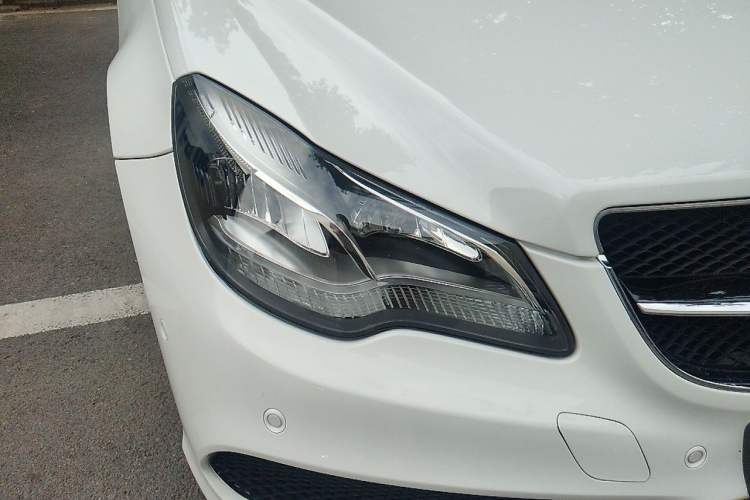 Used Mercedes-Benz E-Class 2016 E 200 Coupe Dynamic Edition Right Front Headlight