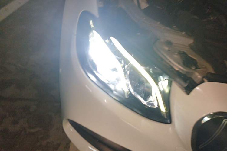 Used Mercedes-Benz E-Class 2016 E 300 L Sporty and Stylish Model Right Front Headlight