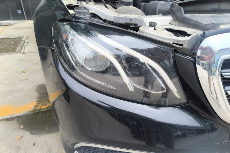 Used Mercedes-Benz E-Class 2016 E 200 L Right Front Headlight