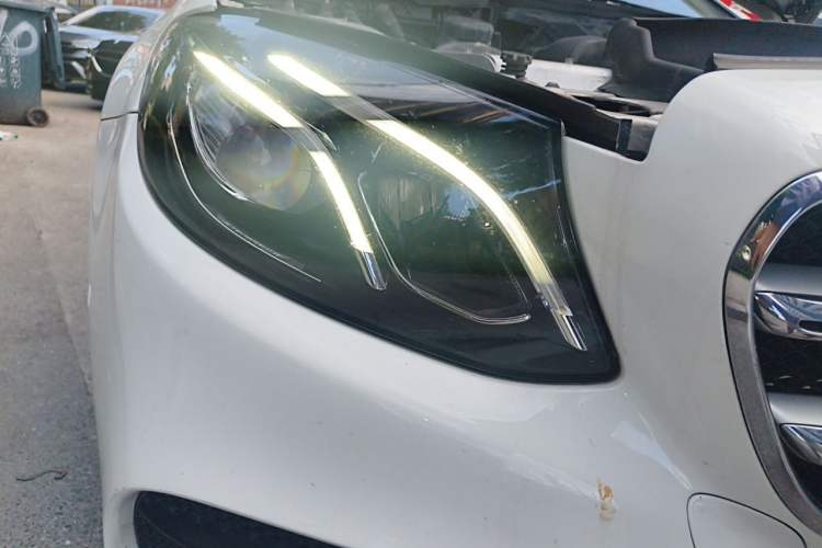 Used Mercedes-Benz E-Class 2016 E 200 L Sport Edition Right Front Headlight