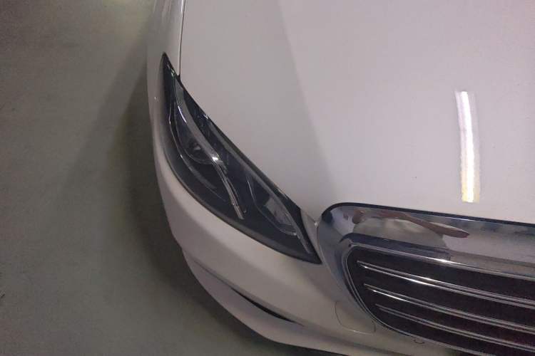 Used Mercedes-Benz E-Class 2016 E 300 L Luxury Model Right Front Headlight