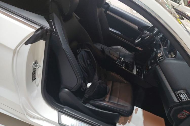 Used Mercedes-Benz E-Class 2016 E 200 Coupe Dynamic Edition Right Front Seat