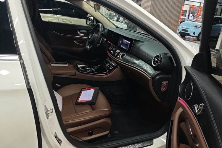 Used Mercedes-Benz E-Class 2016 E 200 L Sport Edition Right Front Seat