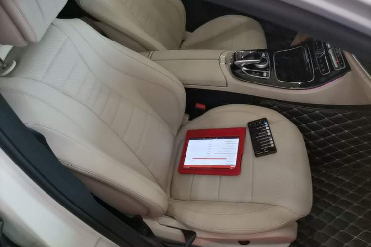 Used Mercedes-Benz E-Class 2016 E 300 L Sport Luxury Model Right Front Seat