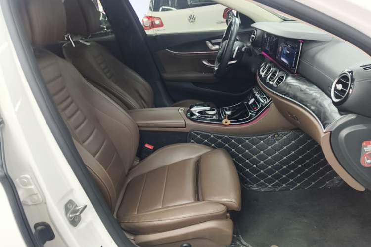Used Mercedes-Benz E-Class 2016 E 200 L Sport Edition Right Front Seat
