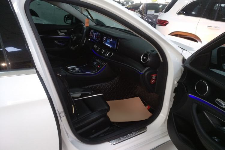 Used Mercedes-Benz E-Class 2016 E 200 L Sport Edition Right Front Seat