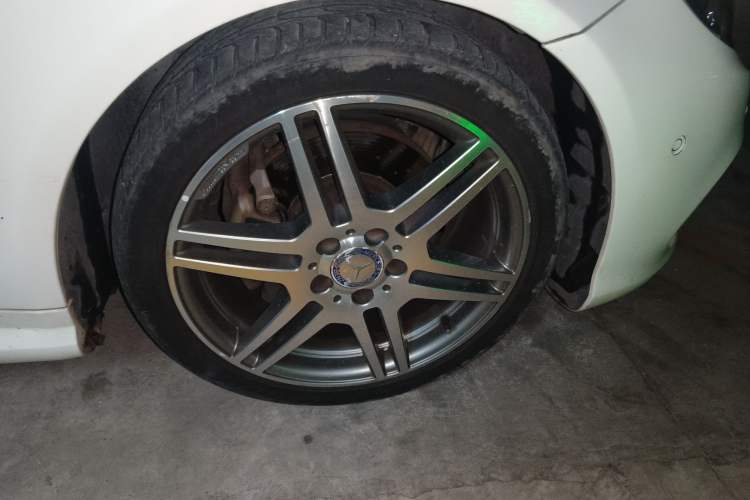 Used Mercedes-Benz E-Class 2016 E 200 Coupe Dynamic Edition Right Front Wheel Hub
