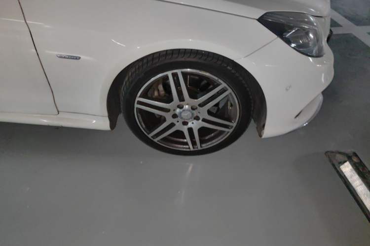 Used Mercedes-Benz E-Class 2016 E 200 Coupe Dynamic Edition Right Front Wheel Hub