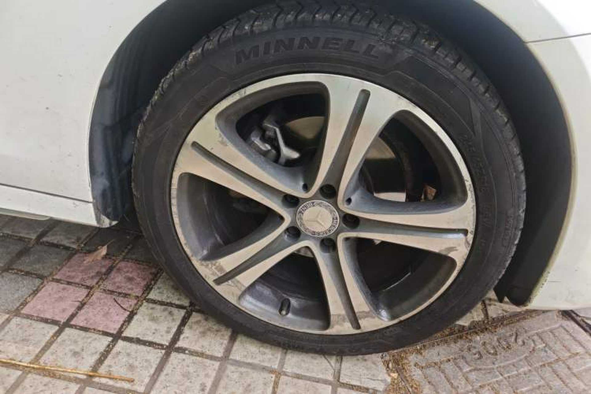 Used Mercedes-Benz E-Class 2016 E 200 L Sport Edition Right Front Wheel Hub