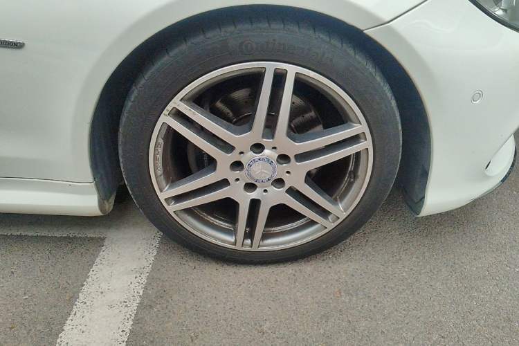 Used Mercedes-Benz E-Class 2016 E 200 Coupe Dynamic Edition Right Front Wheel Hub