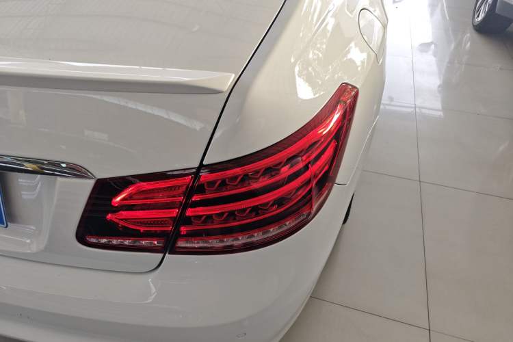 Used Mercedes-Benz E-Class 2016 E 200 Coupe Dynamic Edition Right Rear Taillight