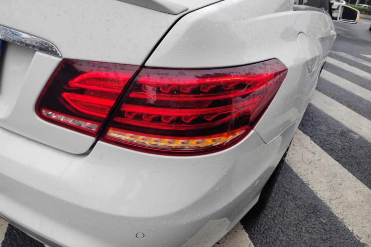 Used Mercedes-Benz E-Class 2016 E 200 Coupe Dynamic Edition Right Rear Taillight
