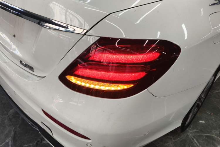 Used Mercedes-Benz E-Class 2016 E 200 L Sport Edition Right Rear Taillight