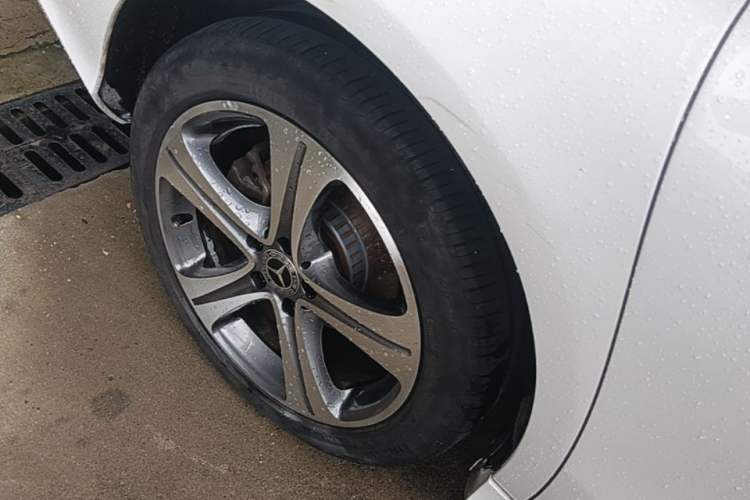 Used Mercedes-Benz E-Class 2016 E 200 L Sport Edition Right Rear Wheel Hub